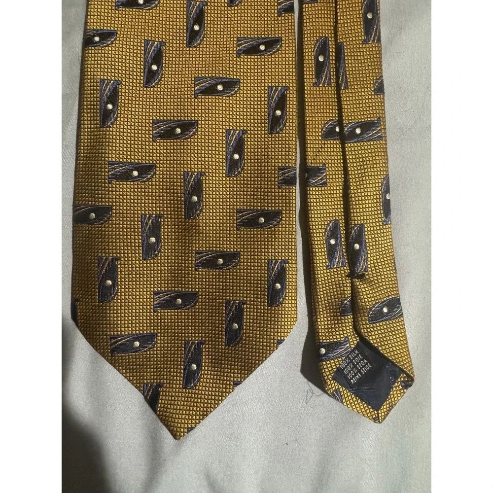 Roundtree‎ & Yorke Italian Silk Neck Tie 3.75 inch Yellow #314